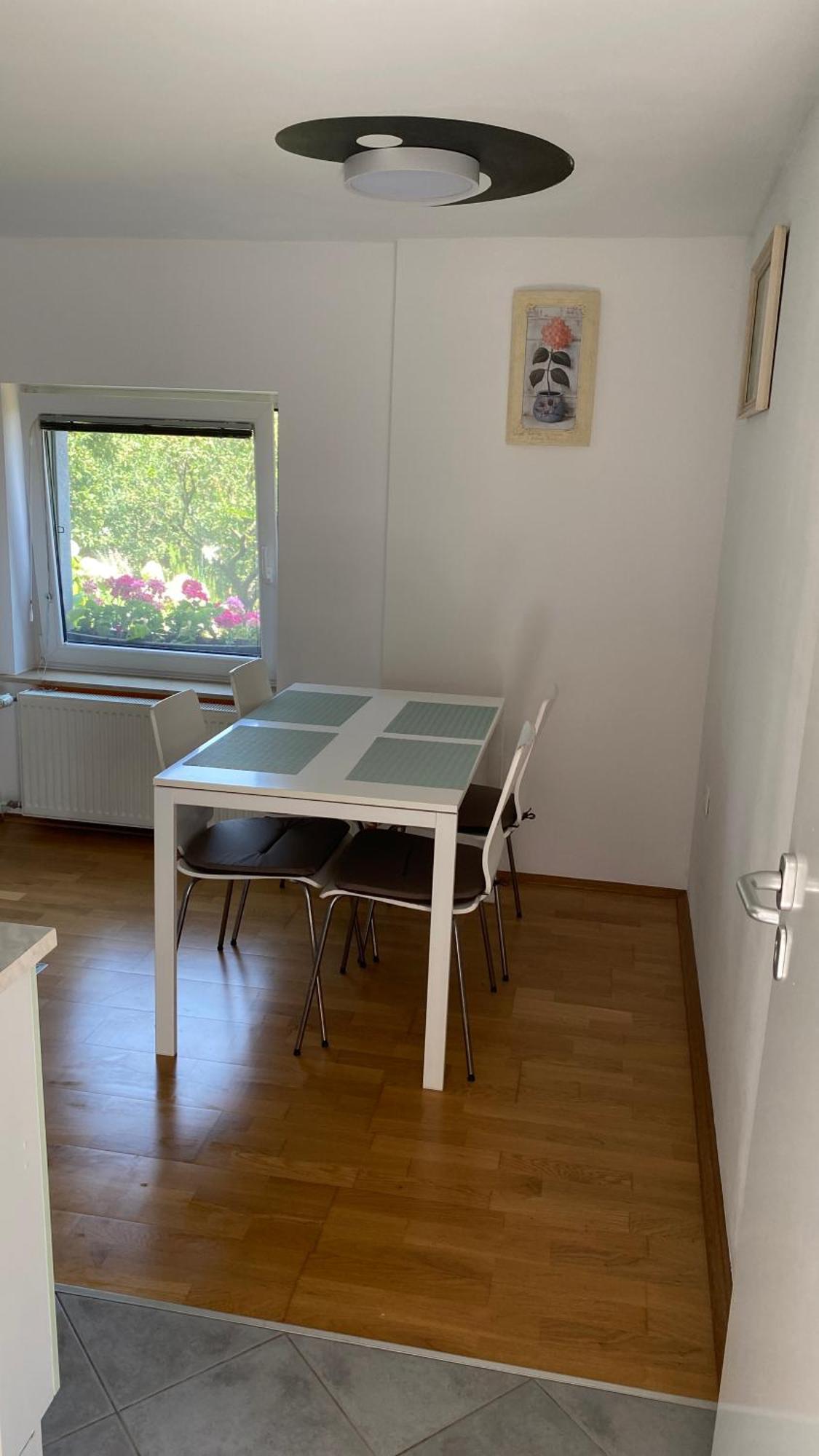 Semper Liberi Appartement Maribor Buitenkant foto